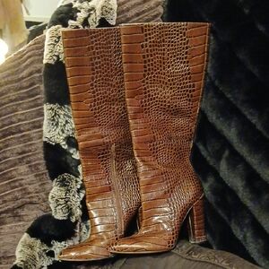Aldo Brown Croc-Pattern Heeled Boots